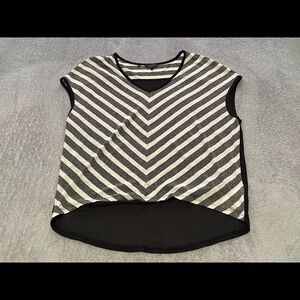𝅺GUESS sheer sparkly striped top size medium black white gold VGUC